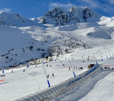 La Diputación fija el calendario 2026/27 sin acreditar avances en la nueva nieve artificial de San Isidro