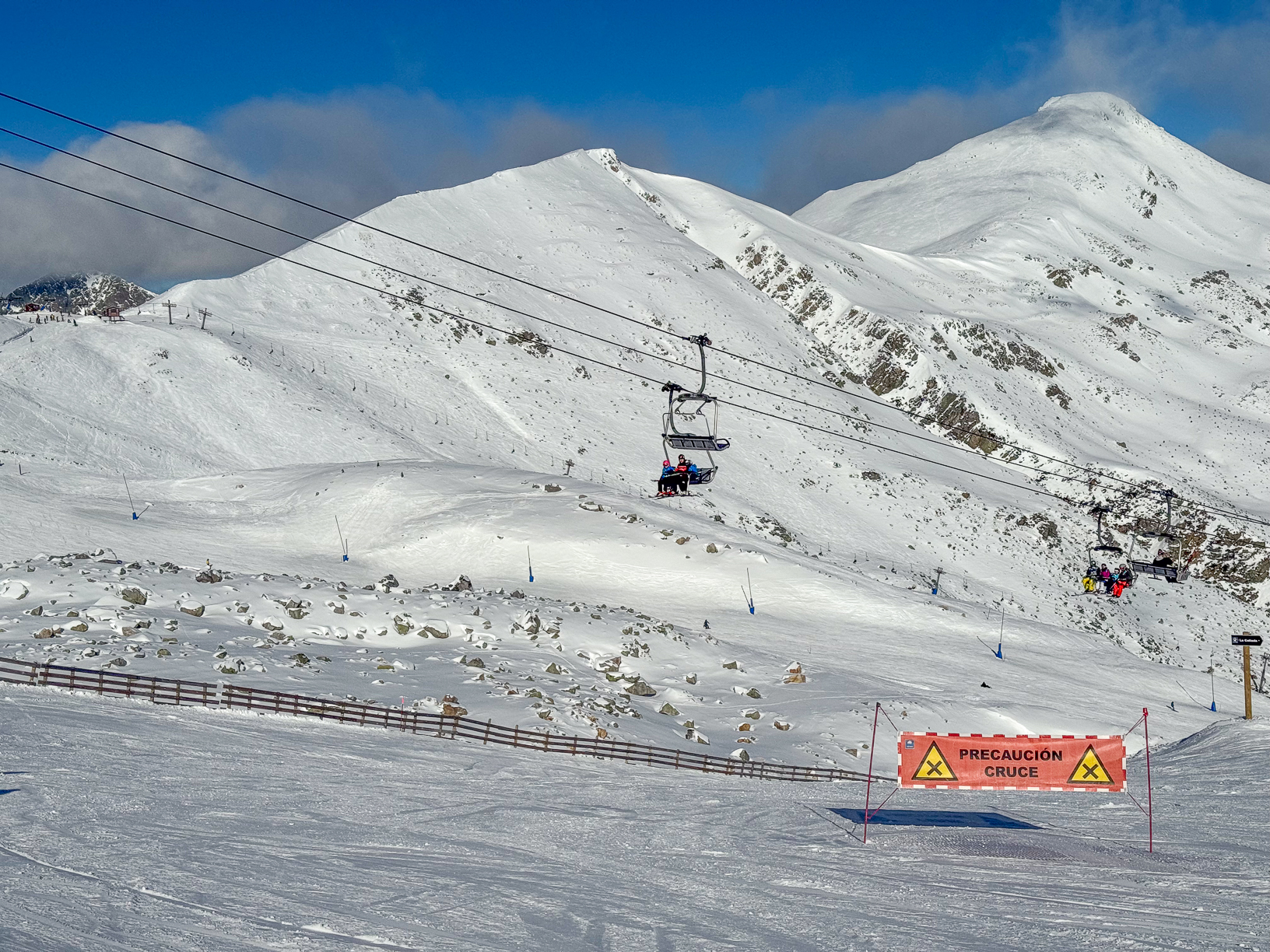 La Diputación admite que la nieve artificial de San Isidro sigue sin licitar y Courel dice ahora no recordar los 40 millones anunciados