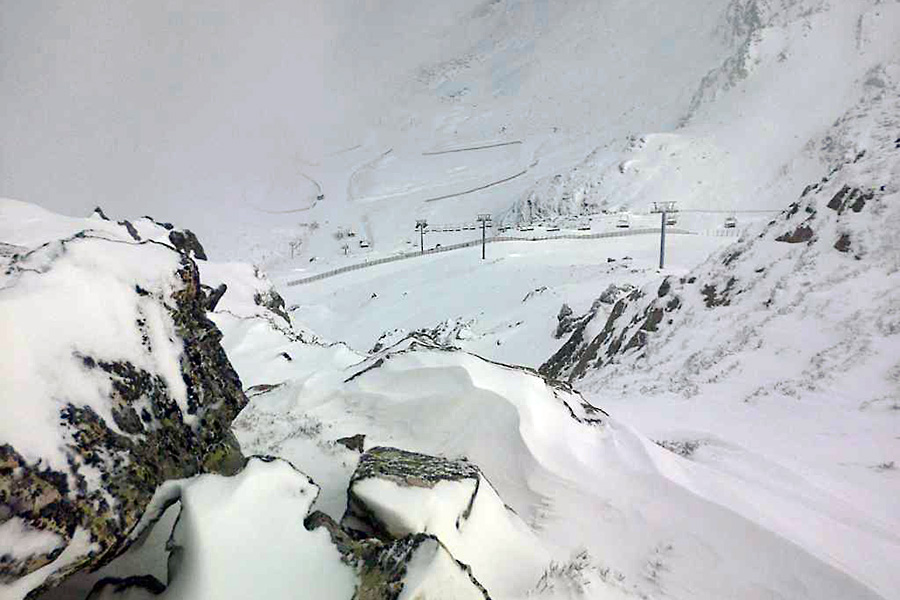 Zona alta de Fuentes de Invierno tras las primeras nevadas de noviembre. Foto: Penianevares.
